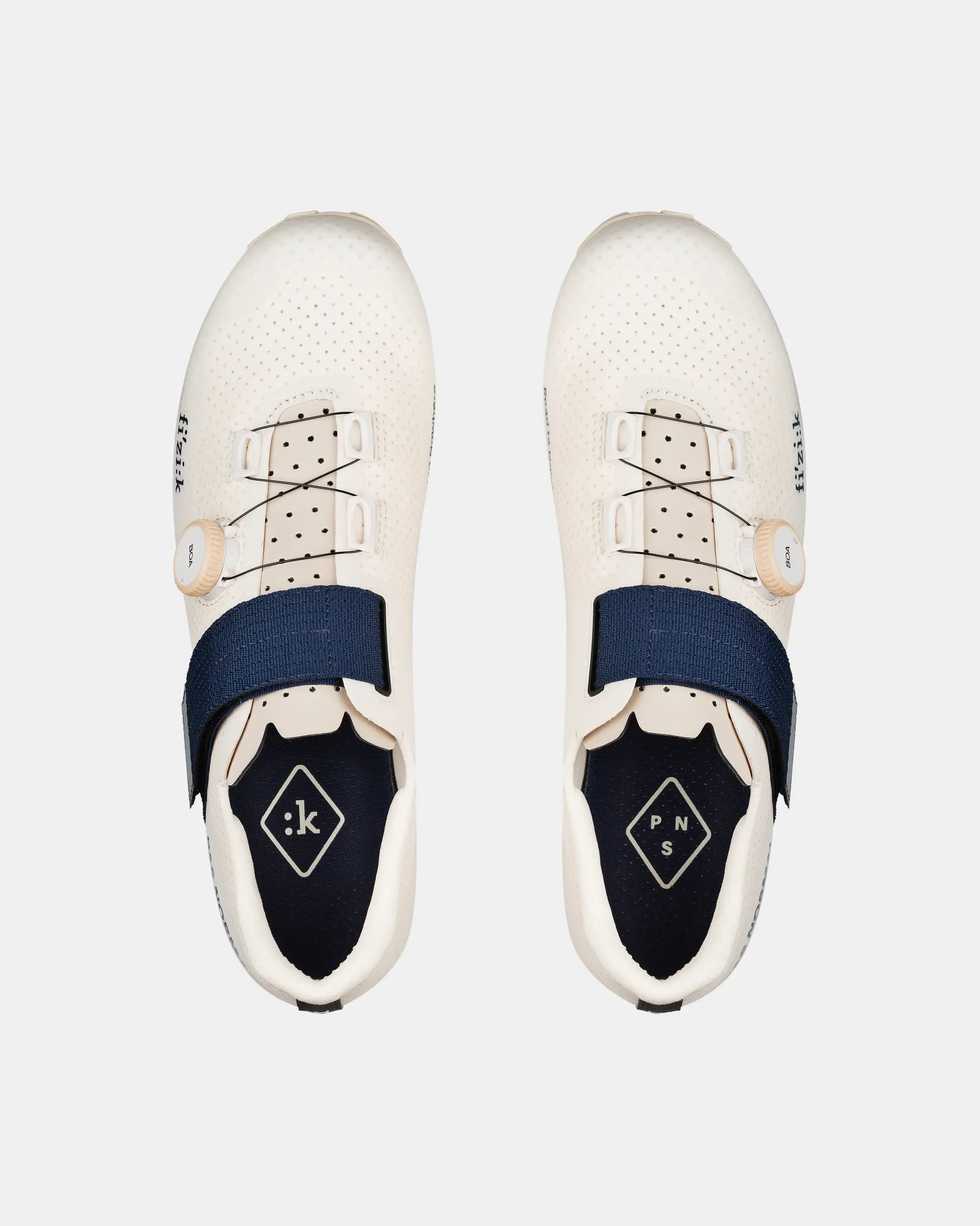 Pas Normal Studios | PNS × Fizik Vento Ferox Carbon | RAPPORT OSAKA